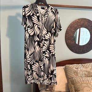 H&M Black and White Leaf Print Dress Size XS